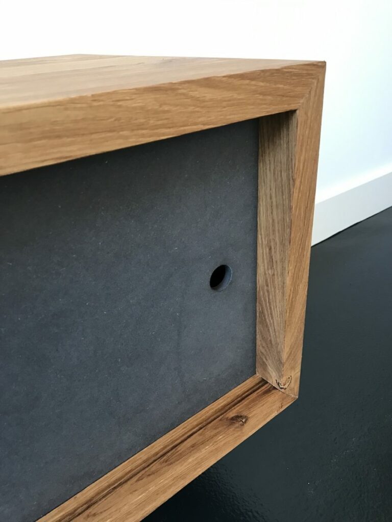 TV meubel van eikenhout - Detail schuifdeur